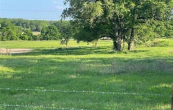 858 County Road 2395, Alvord, TX 76225
