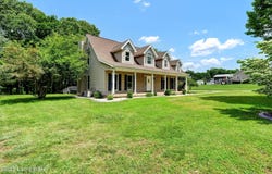 200 Blue Bird Ct, Mt Washington, KY 40047