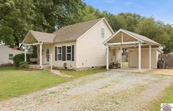 180 Browns Grove Rd., Murray, KY 42071