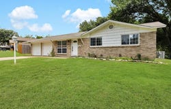 540 NW Mound Street, Burleson, TX 76028