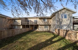 1810 S Campbell Trl, Sioux Falls, SD 57106