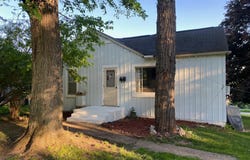 943 E H Street, Iron Mountain, MI 49801