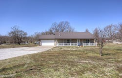 680 S Center Street, Granby, MO 64844