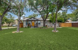 305 S Walnut Street, Roanoke, TX 76262