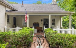 2004 East Leestown Road, Midway, KY 40347