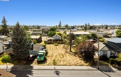 206 S MOLALLA AVE, Molalla, OR 97038