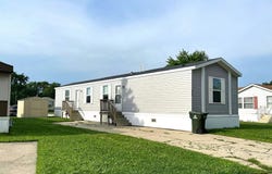 613 Linda Lane, Lynwood, IL 60411