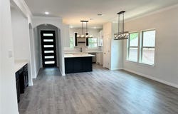 1405 N Rusk Street, Weatherford, TX 76086