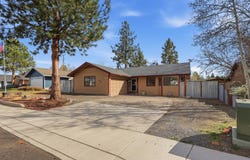 1449 SE Lostine Circle, Bend, OR 97702
