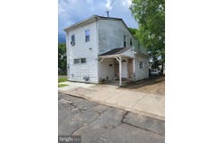 403 N 29TH STREET, CAMDEN, NJ 08105