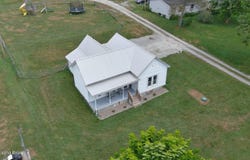 6445 Big Spring Rd, Vine Grove, KY 40175