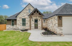 116 Pine Point Cv, Elgin, TX 78621