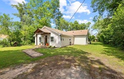 504 S Boyd St, Lindale, TX 75771