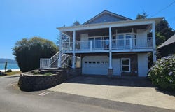4838 Lake Boulevard, Florence, OR 97493