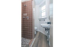 219 S BROADWAY, GLOUCESTER CITY, NJ 08030