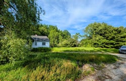 123 Pioneer Street, West Paris, ME 04289