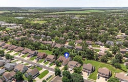 2817 Crestline Drive, Lawrence, KS 66047