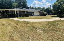 143 Lake Forest, Elberton, GA 30635