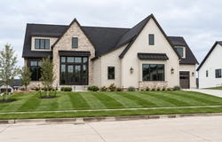 18270 Valleyview Circle, Clive, IA 50325