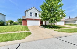 2016 Morning Light Lane, Greenwood, IN 46143