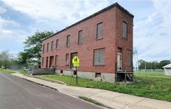 512 E Monroe Street, Iola, KS 66749