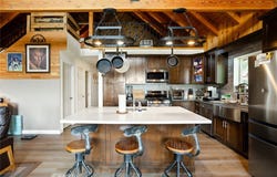 20 Oak Leaf Lane, Running Springs, CA 92382