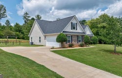 1050 Whispering Lakes, Madison, GA 30650