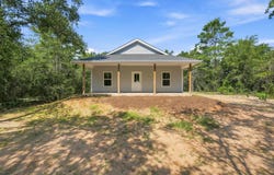 376 W Michaelangelo Road, DeFuniak Springs, FL 32433