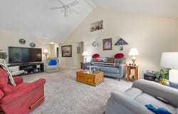 6911 Creekwood Trail, Fort Wayne, IN 46835-4904