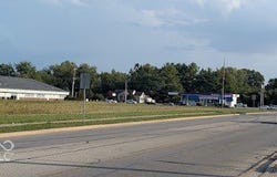 E 53rd Street, Anderson, IN 46013