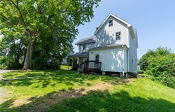 221 Brown Ave, City of But SE, PA 16001