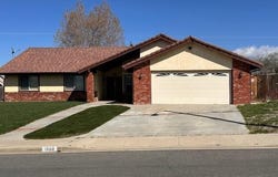 1086 Hickory Avenue, Tehachapi, CA 93561