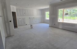 1220 SE 8th, Newton, KS 67114