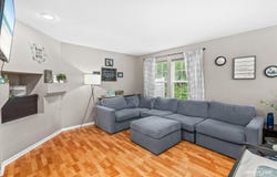 109 Waterbury Circle, Oswego, IL 60543