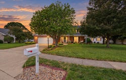 318 Gainesborough Court, Monticello, IL 61856
