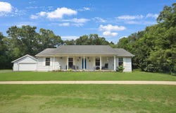 3120 Benedict Street, Hobart, IN 46342