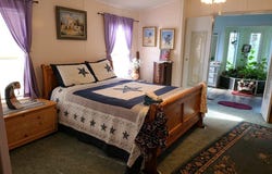 421 Bush St, Seven Points, TX 75143