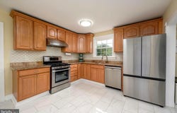 156 TRINITY AVENUE, BLACKWOOD, NJ 08012