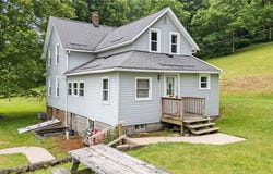 5552 Schilling Hill Road NW, New Philadelphia, OH 44663