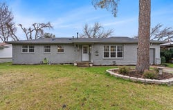 6716 John Drive, Richland Hills, TX 76118