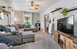41 Herbst Rd, Kennedy Twp, PA 15108