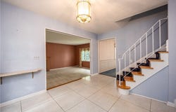 8 Cranswick Lane, Pittsford, NY 14618