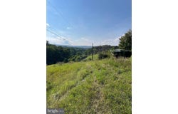 245 STAHLE ROAD, WARFORDSBURG, PA 17267