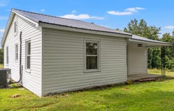 40 Edwards Road, Irvine, KY 40336
