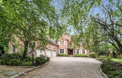 136 Tappan Rd, Norwood Boro, NJ 07648-1724