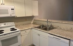 943 W Chatham Street, Cary, NC 27511