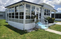 400 Norwich Ln, Melbourne Beach, FL 32951