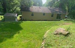 107 ROBLEIGH Drive, Hendersonville, NC 28739