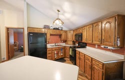 3421 SPUR Lane, SUAMICO, WI 54313