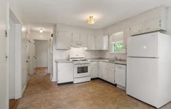22 Harlem St, Dracut, MA 01826